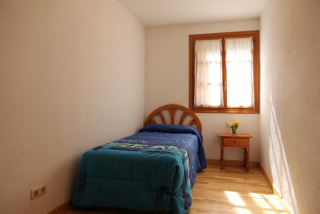 Apartamentos Los Tilos Benasque Oda fotoğraf